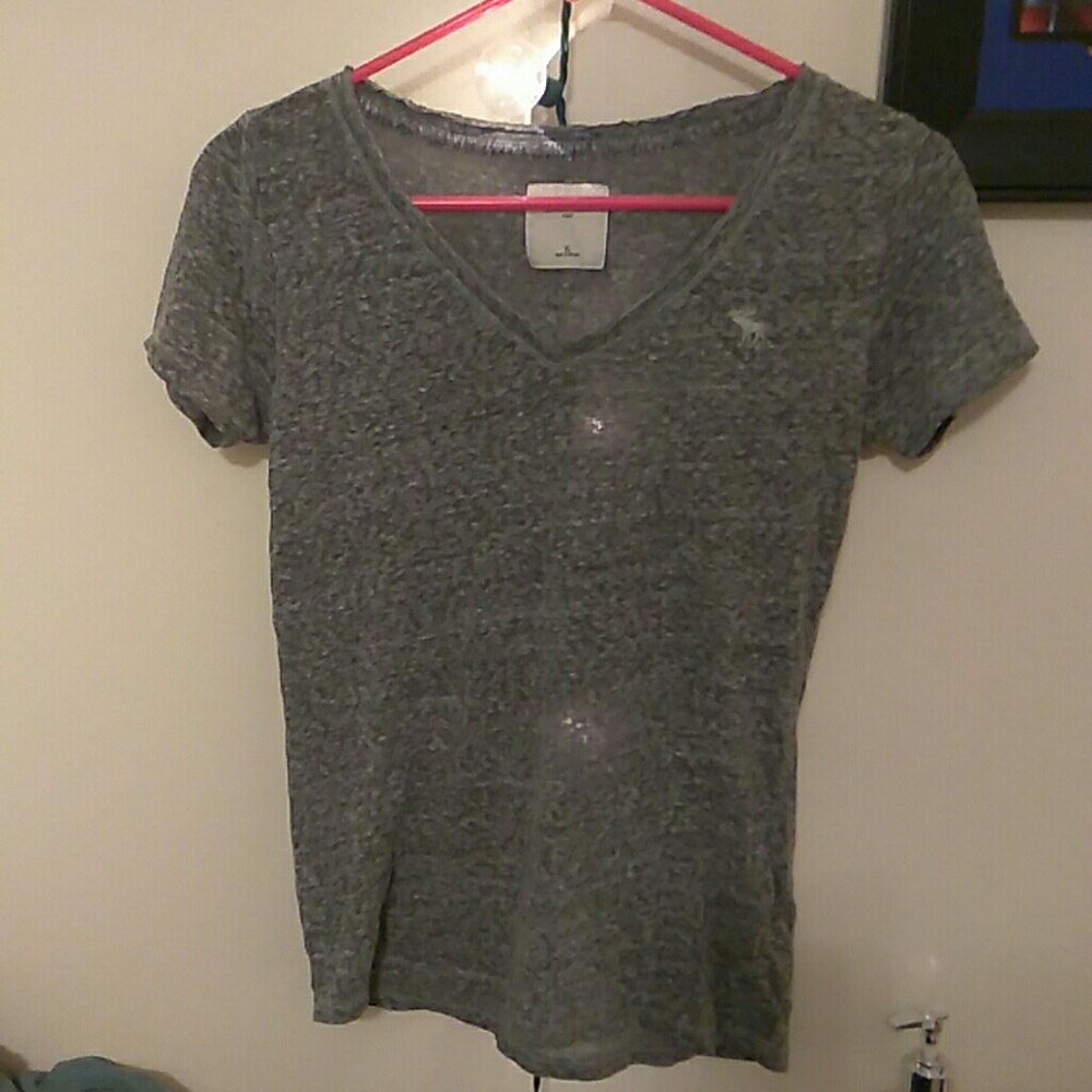 Abercrombie t-shirt